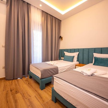 Hotel Vila Misiri Durrës Exterior foto