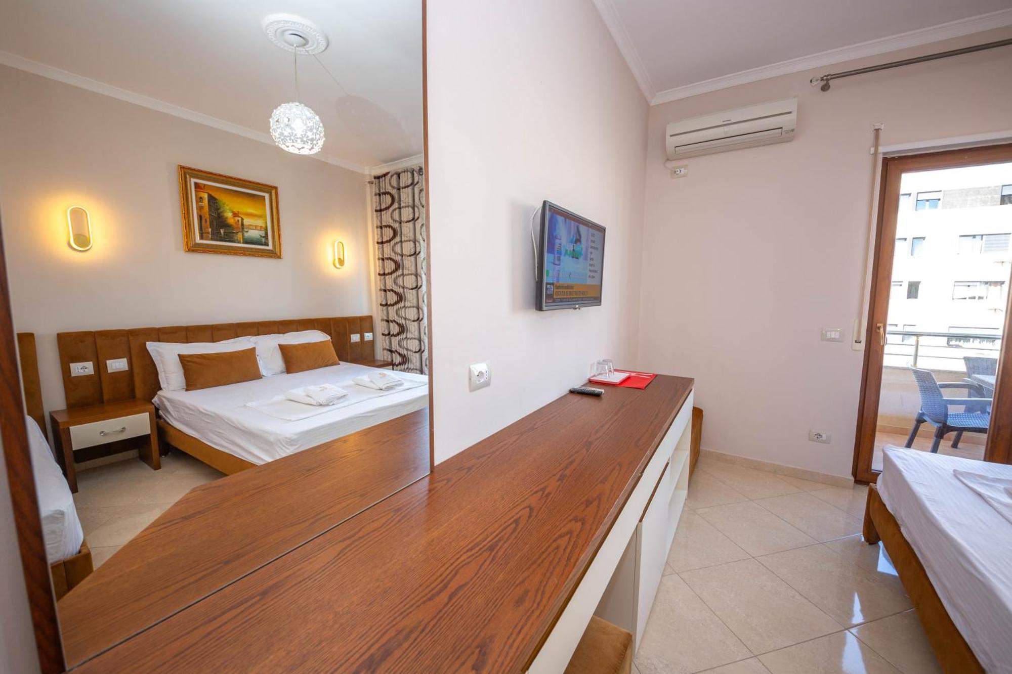Hotel Vila Misiri Durrës Exterior foto