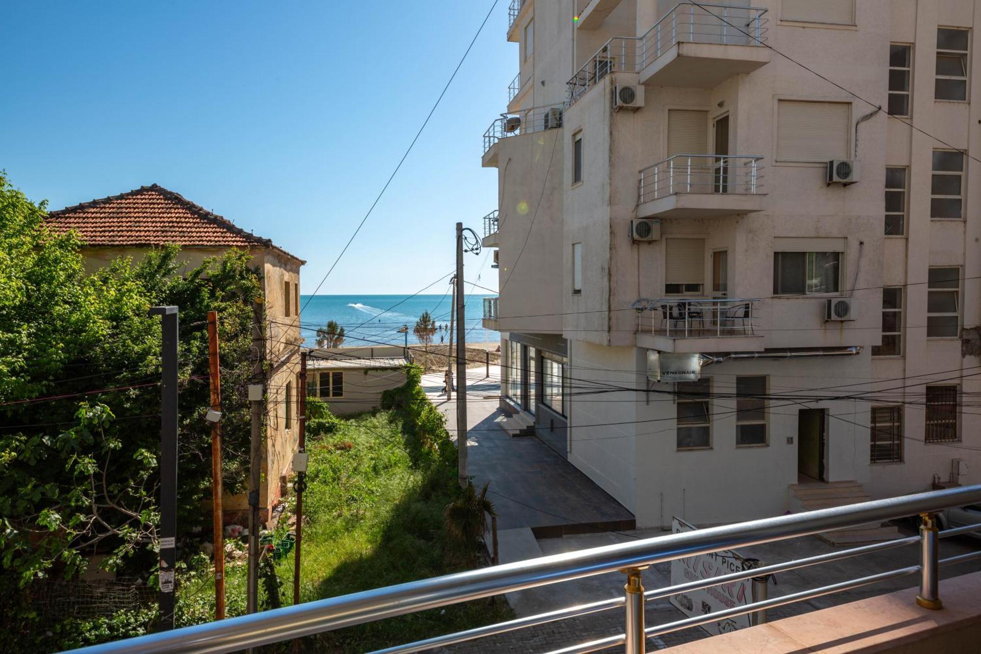 Hotel Vila Misiri Durrës Exterior foto
