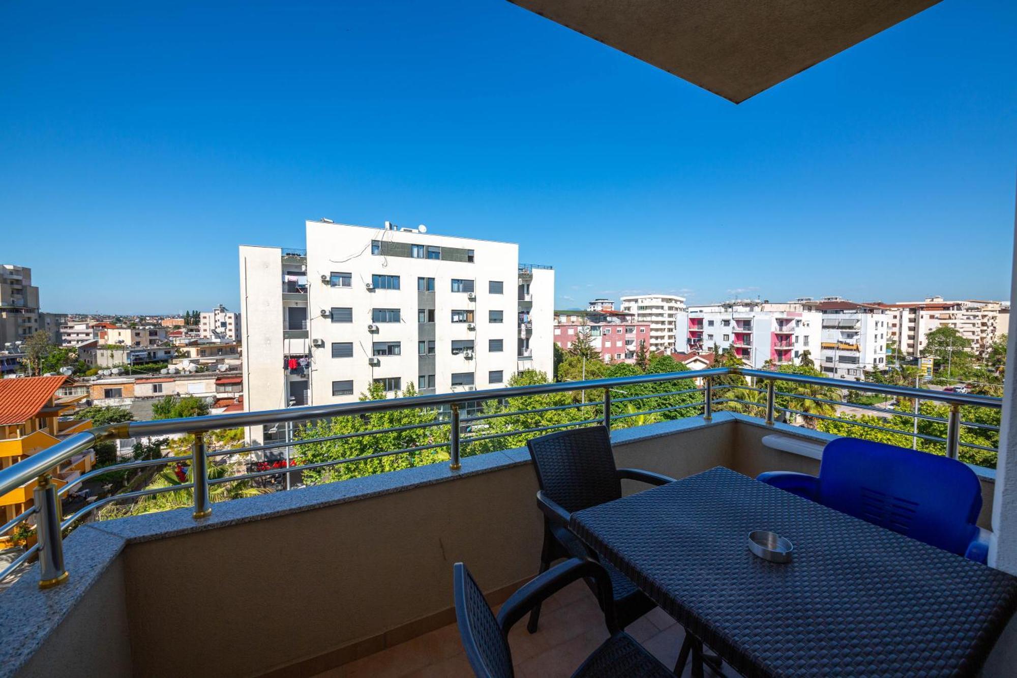 Hotel Vila Misiri Durrës Exterior foto