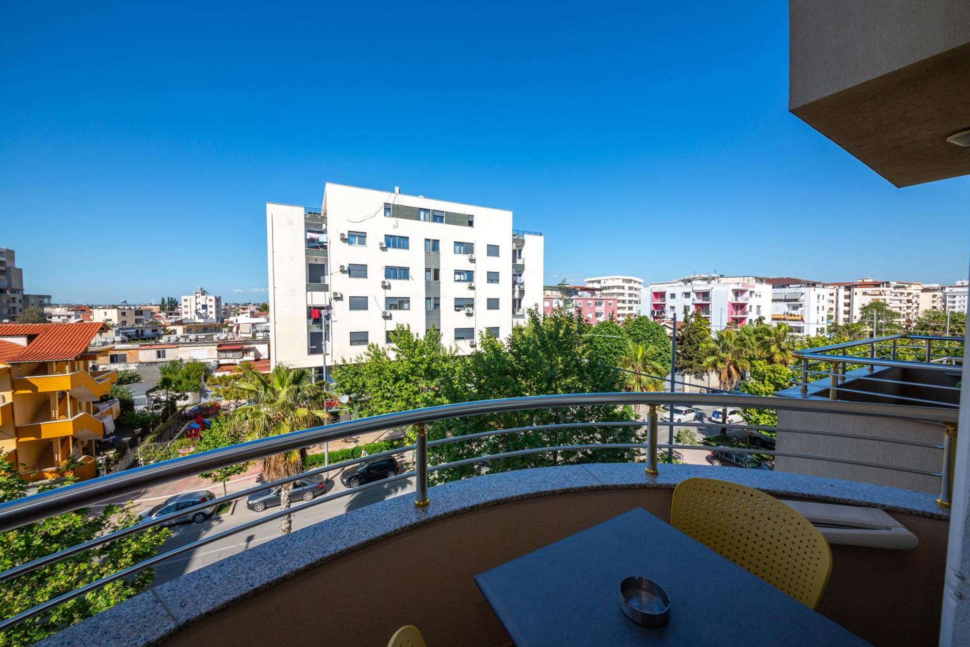 Hotel Vila Misiri Durrës Exterior foto