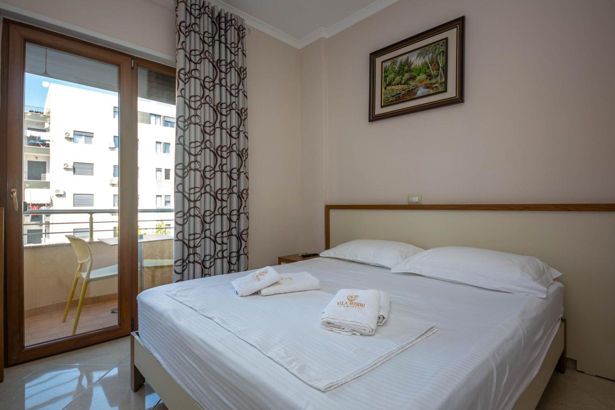 Hotel Vila Misiri Durrës Zimmer foto